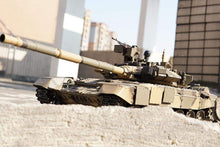 Load image into Gallery viewer, Heng Long Russian T-90 Professional Edition 1/16 Scale Battle Tank - RTR