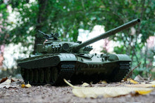 Load image into Gallery viewer, Heng Long Russian T-72 Professional Edition 1/16 Scale Battle Tank - RTR
